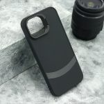 Futrola CAMERA HOLDER za iPhone 12 (6.1) crna